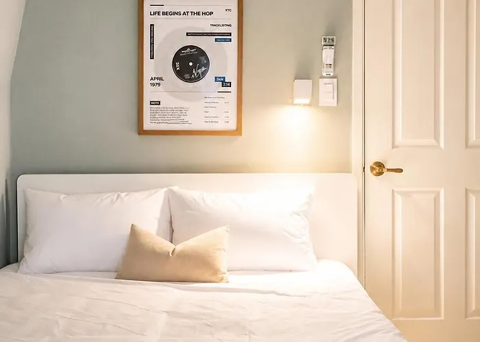 홍대 망원 한강 Mrt 5min 무료주차 어린이방 9인 빅3룸 Luggage Storage Appartement *